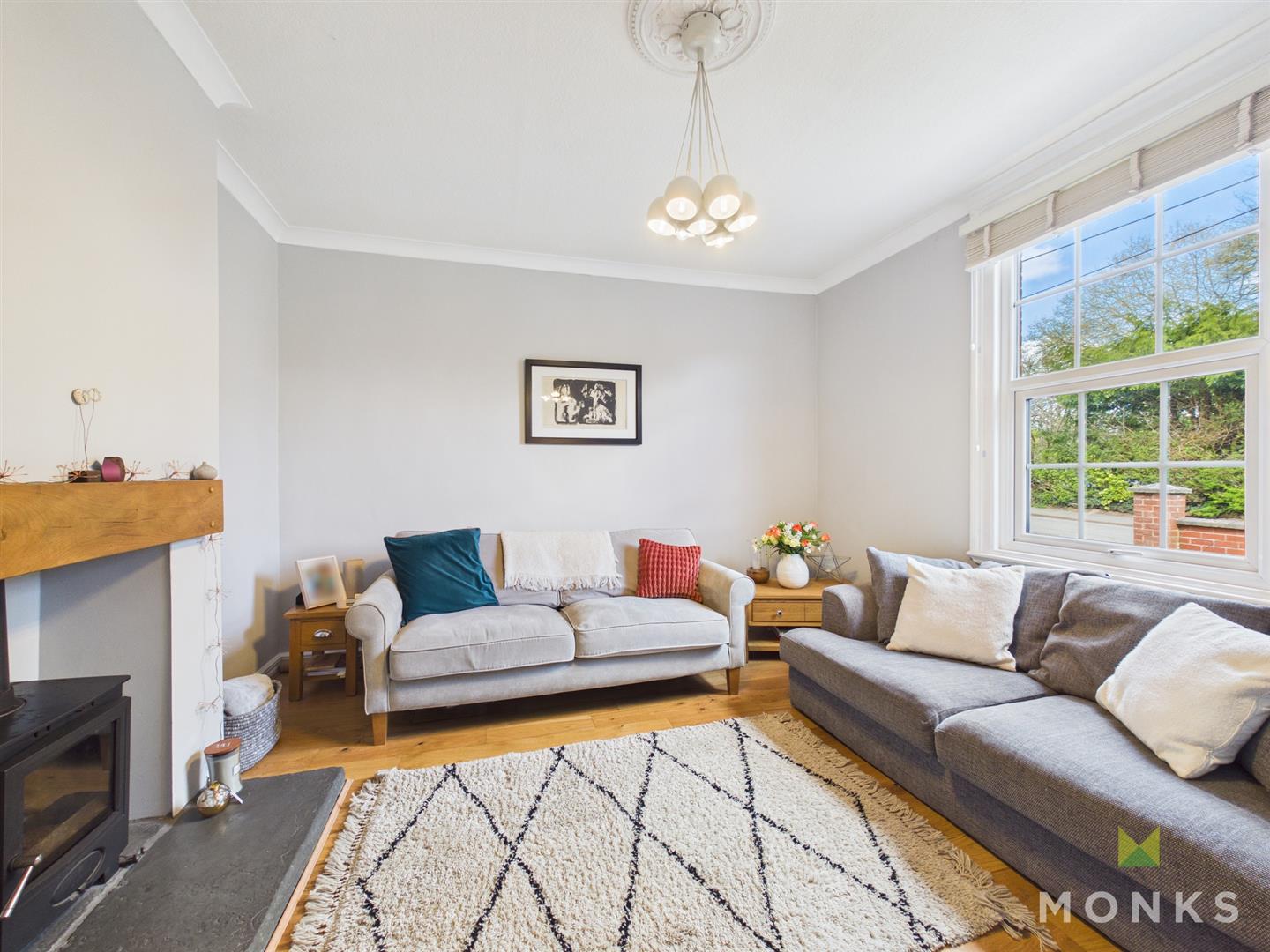 2 The Hollies , Oswestry, SY11 4EH For Sale